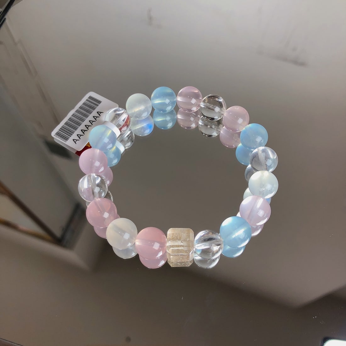 An Exquisite Crystal Bracelet - 2