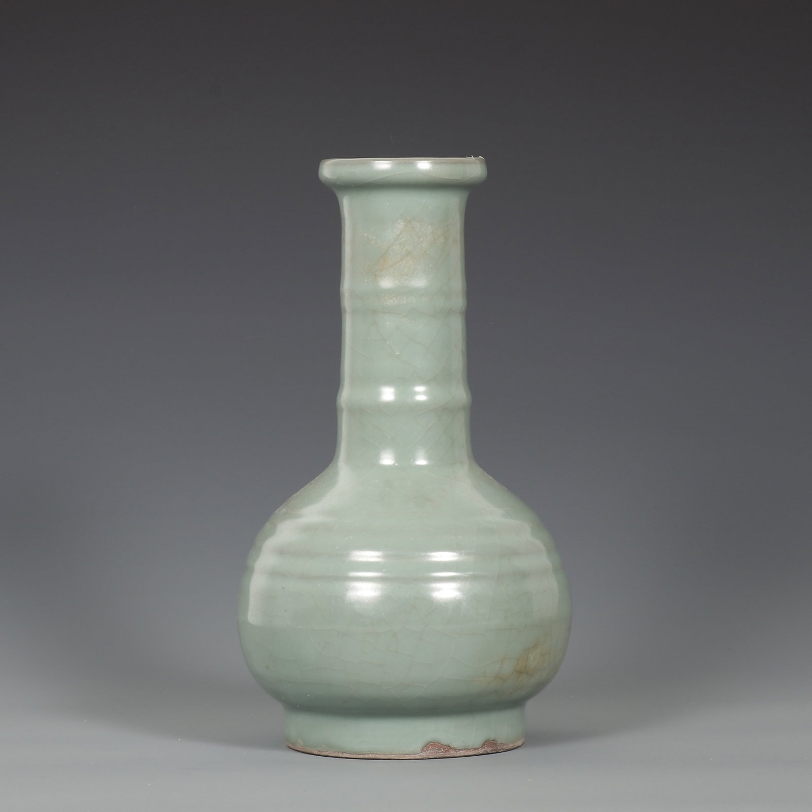 An Exquisite Guan yao Celadon Glazed Vase - 5