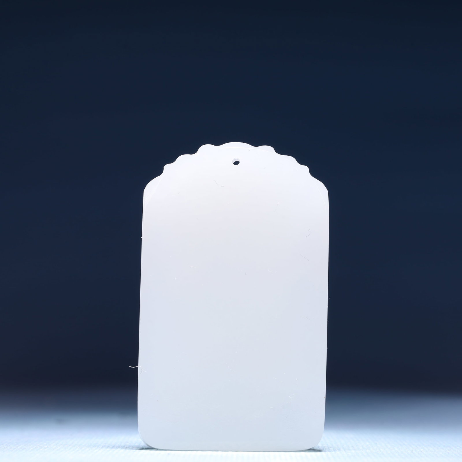 An Exquisite White Jade Dragon Pattern Pendant - 4