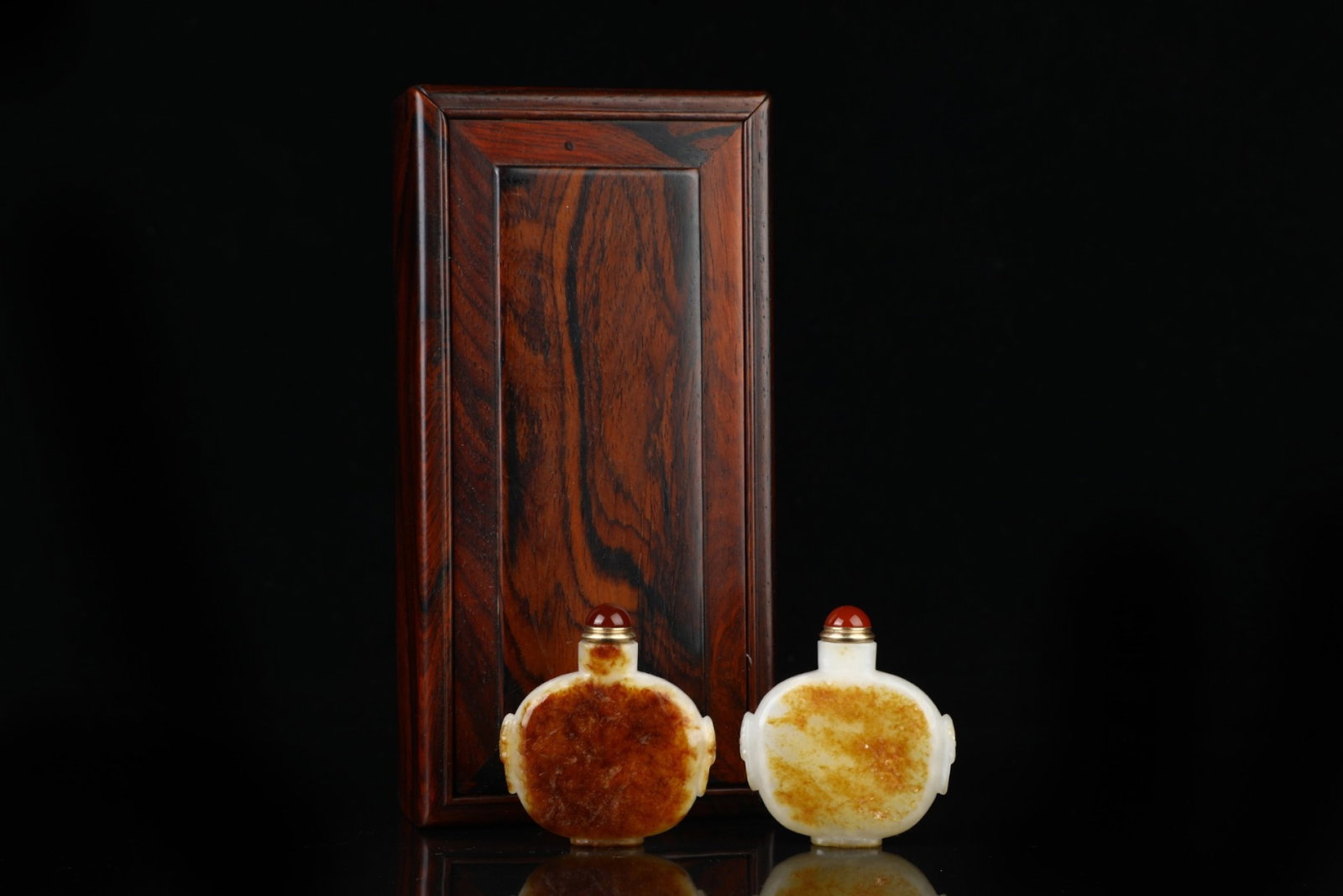 A Pair of Exquisite White Jade Snuff Bottles (1 of 10)