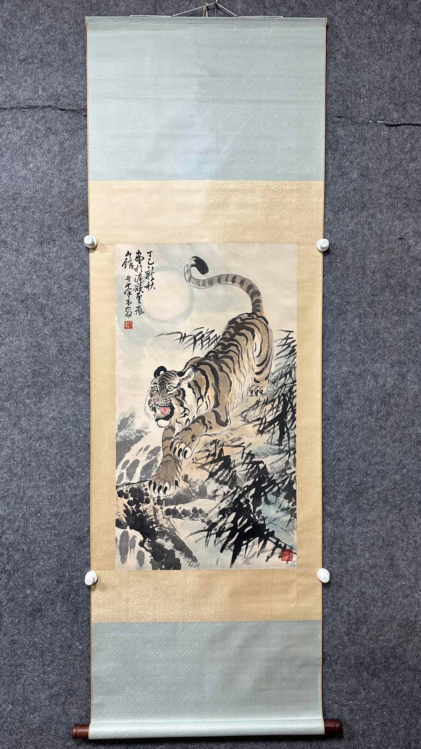 A Chinese Vertical Scroll Ink Painting of Tiger on Paper: A Chinese Vertical Scroll Ink Painting of Tiger on Paper,Gao Qifeng,Size:19.3inx34.8in 一幅中国水墨老虎画立轴,高奇峰