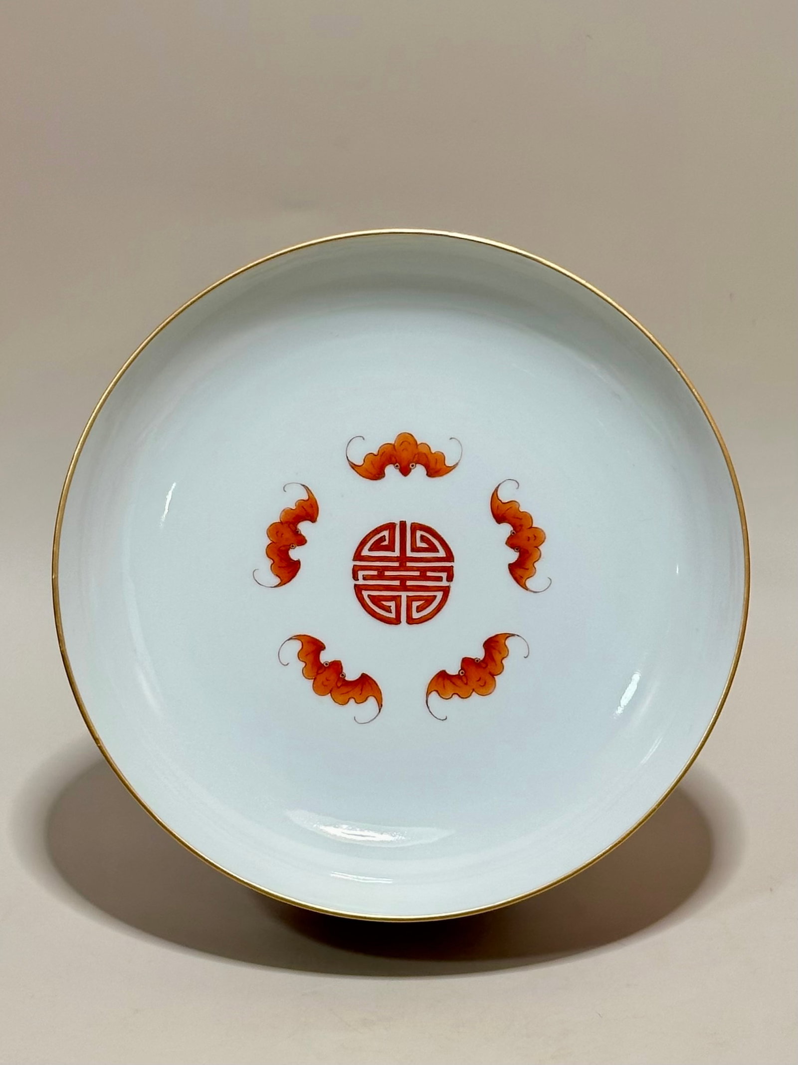 An Exquisite Famille-Rose Bats and Peach Pattern Plate: An Exquisite Famille-Rose Bats and Peach Pattern Plate,Qing Dynasty,China,Jiaqing Six-character Mark,Size:1.4inx6.7in