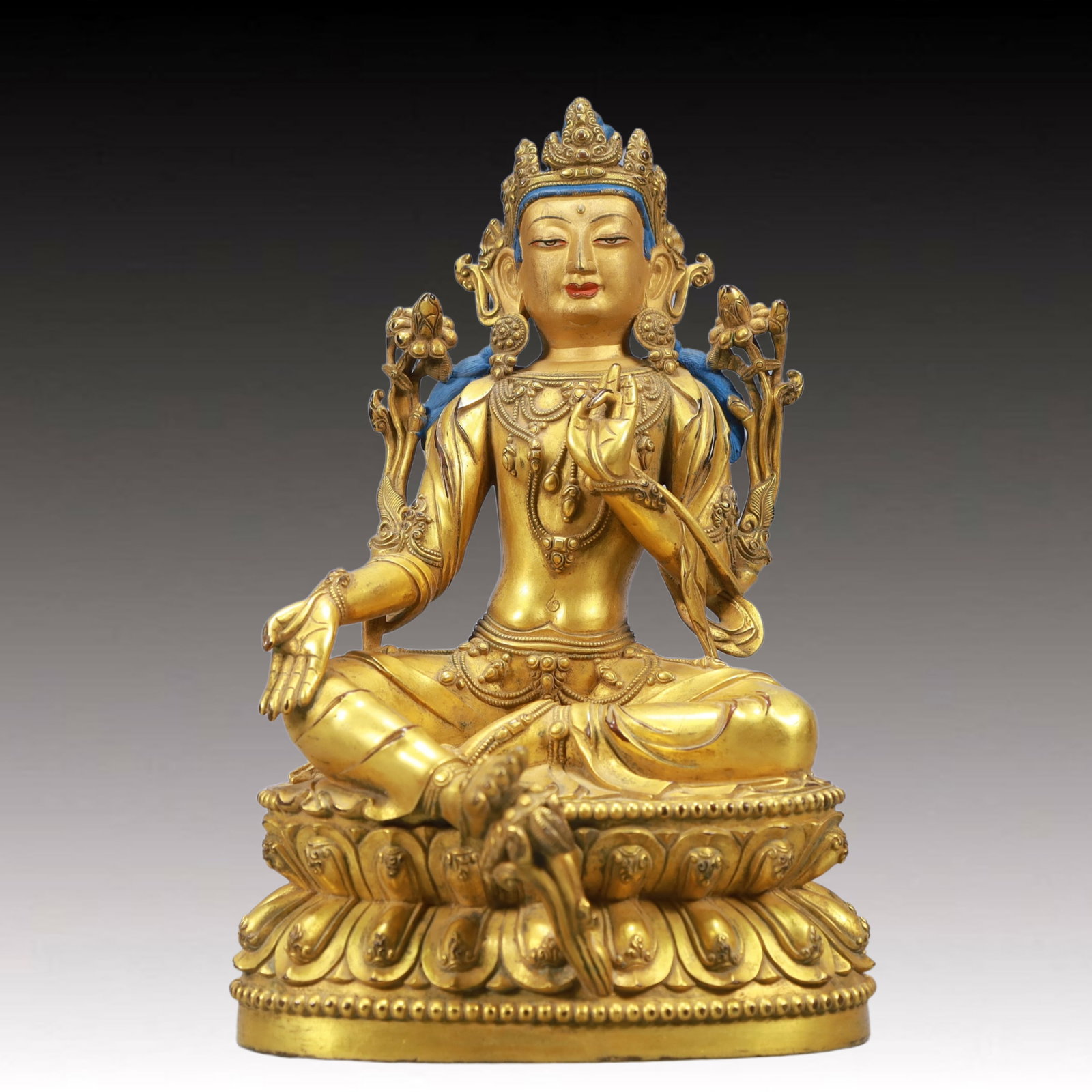 A Solemn Gilt Bronze Statue of Tara: A Solemn Gilt Bronze Statue of Tara,Ming Dynasty, China,Yongle Six-character Mark,Size:6.3inx5.1inx9.8in Weight:3300g 铜鎏金度母像,中国明代,