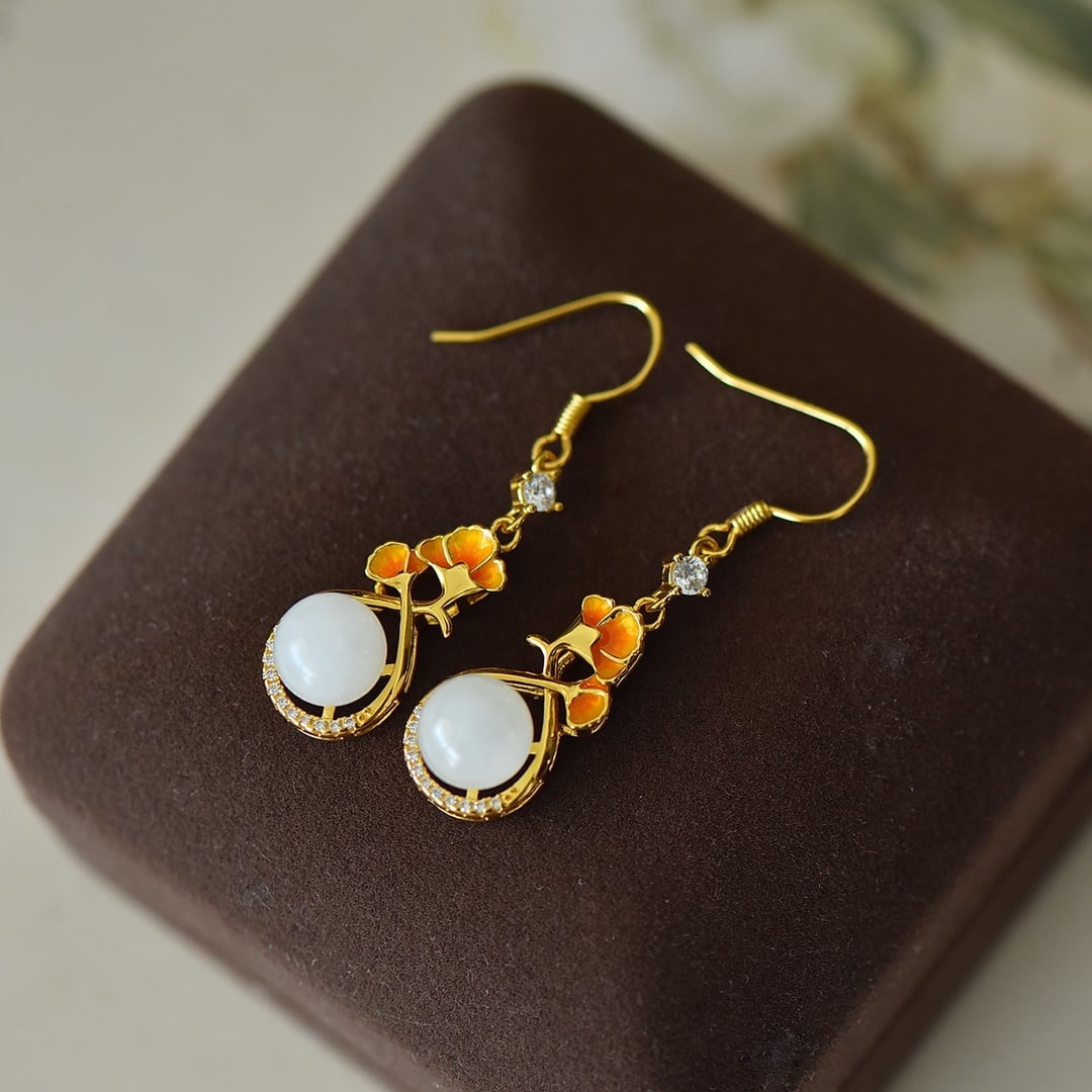 A Pair of Exquisite Sterling Silver-Gold Plated Inlaid White Jade Earrings,Inlaid Diamond: A Pair of Exquisite Sterling Silver-Gold Plated Inlaid White Jade Earrings,Inlaid Diamond,Size:0.3inx0.3in 一对纯银镀金镶白玉耳环,