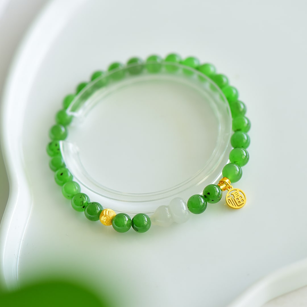 An Exquisite Jasper Bracelets - 2