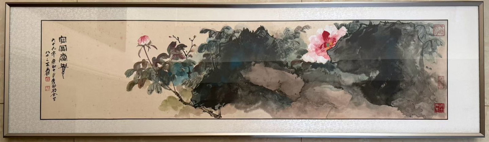 A Chinese Ink Painting of Flower on Paper with Frame: A Chinese Ink Painting of Flower on Paper with Frame,Zhang Daqian,Size:(Without frame)13.4inx54.7in,(画框)18.5inx65.4in 一幅中国水墨花卉