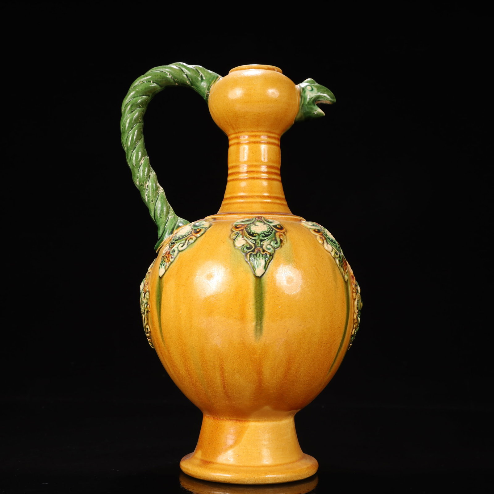 A Rare Tang Tri-Color Glazed Pottery Figure Pattern Ewer (1 of 16)