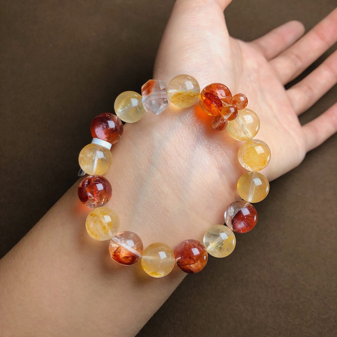 An Exquisite Crystal Bracelets - 2