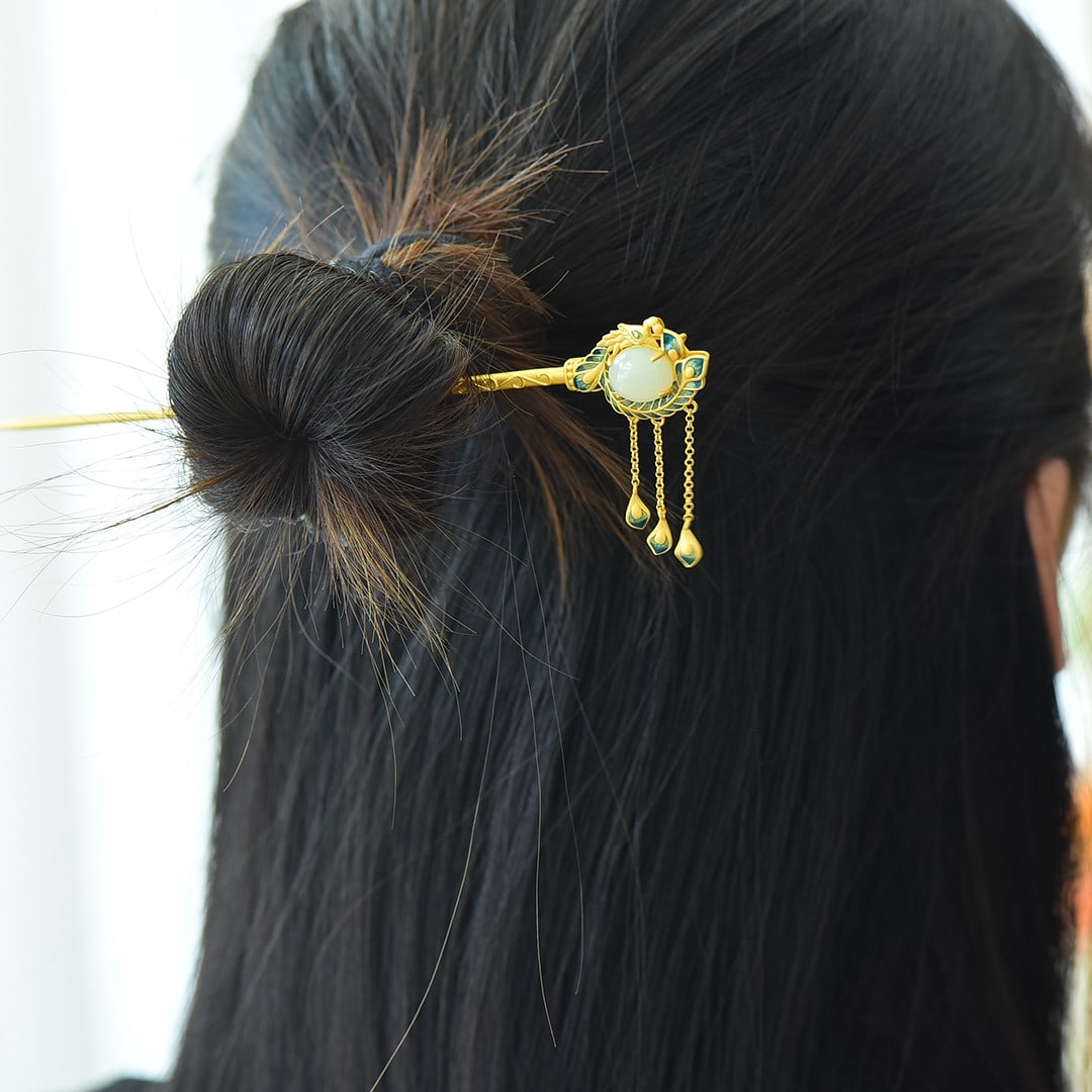 An Exquisite Sterling Silver-Gold Plated Inlaid White Jade Hairpin: An Exquisite Sterling Silver-Gold Plated Inlaid White Jade Hairpin,Size:0.4inx12,mm 纯银镀金镶白玉发簪