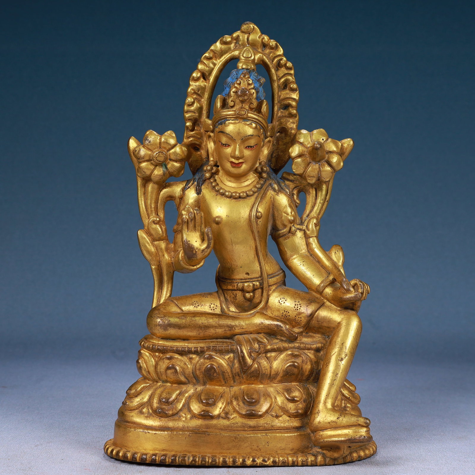 A Solemn Gilt Bronze Statue of Tara: A Solemn Gilt Bronze Statue of Tara,Qing Dynasty, China,Size:6.3inx3.5inx10.2in,Weight:2150g 铜鎏金度母像,中国清代