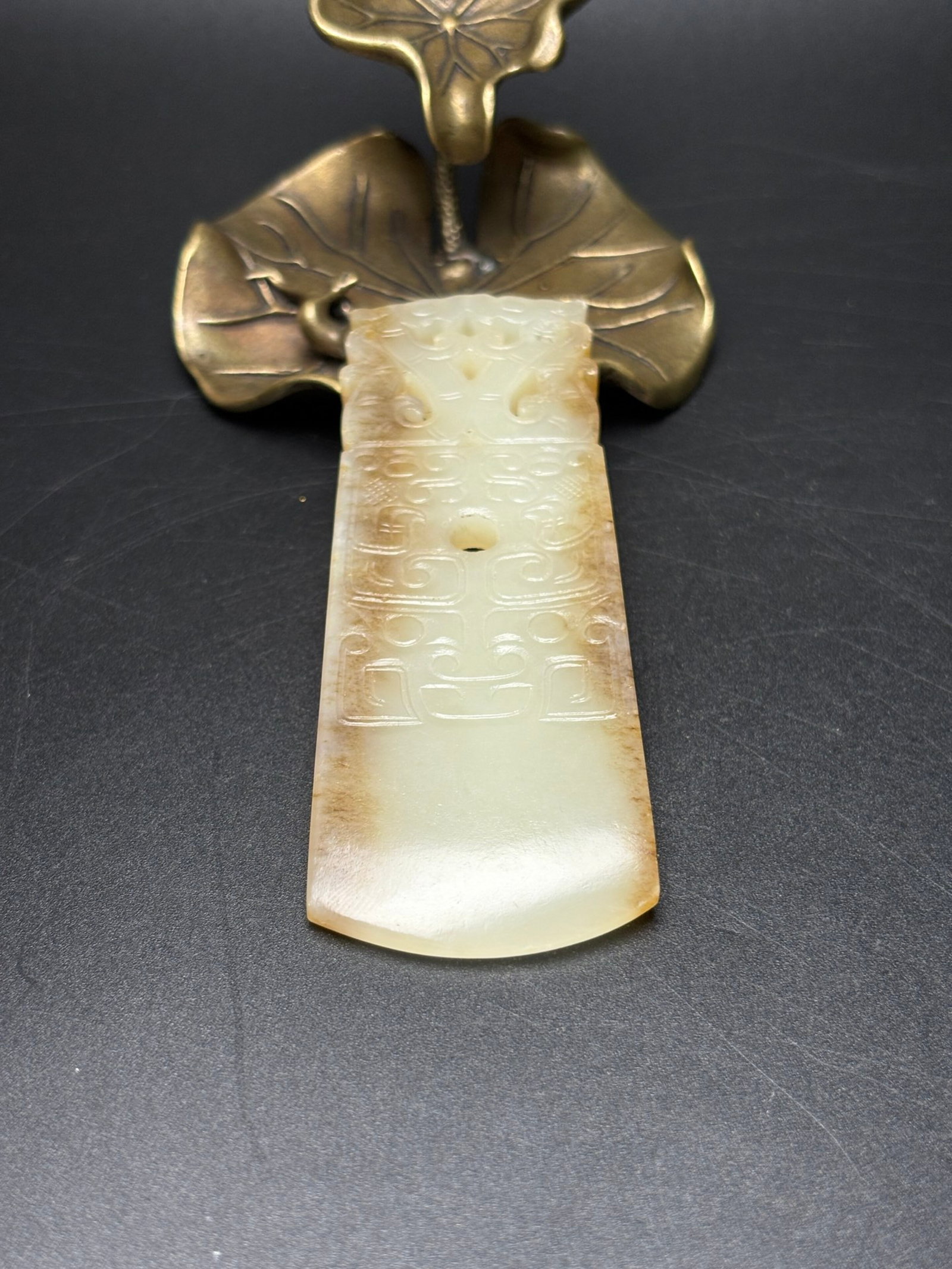 An Exquisite White Jade Dragon Pattern Pendant - 6