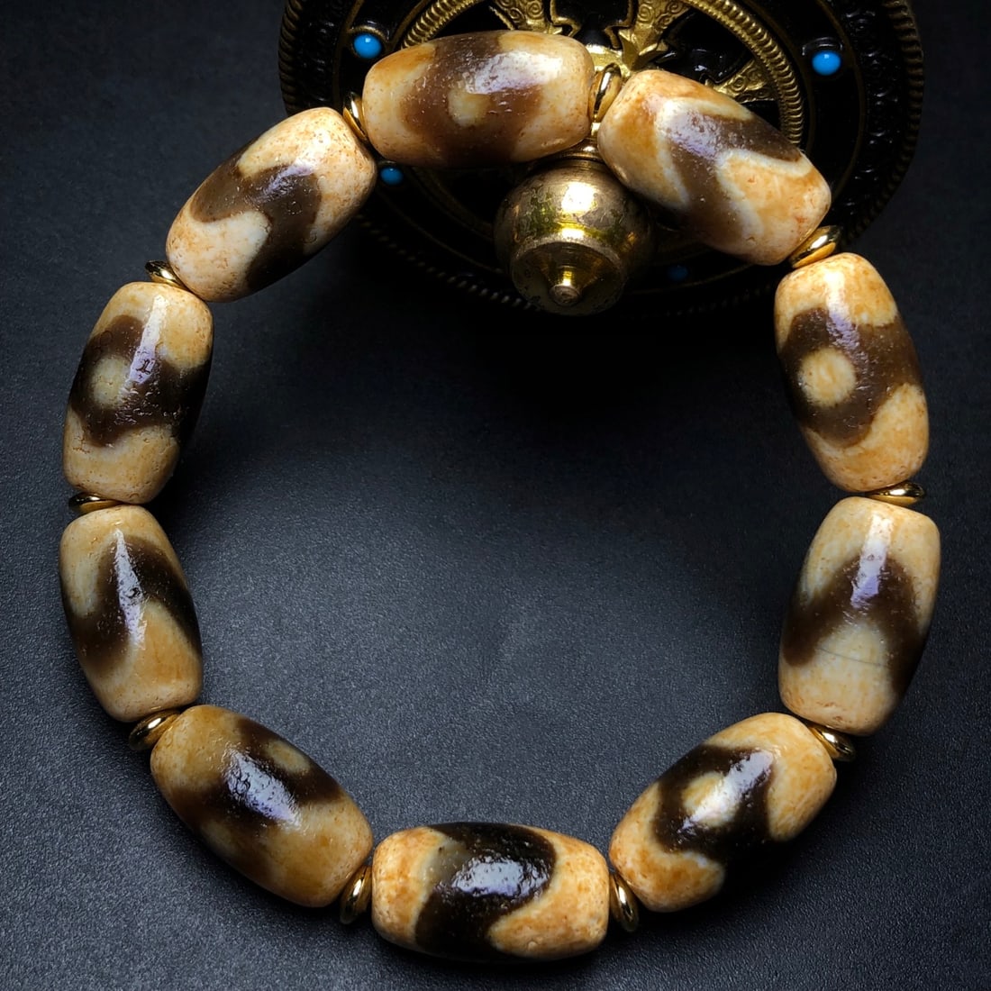 An Exquisite Dzi Bead Bracelet - 5
