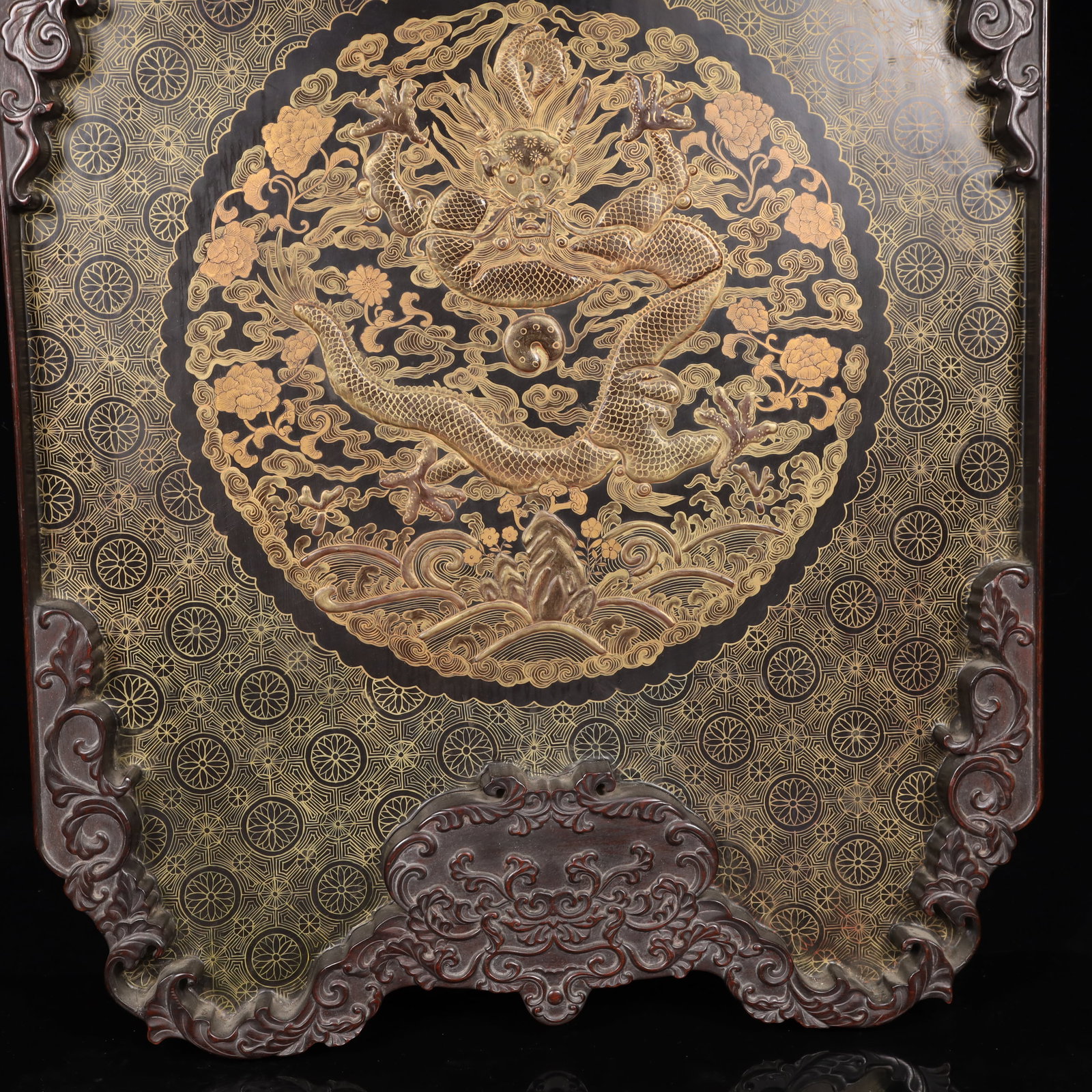 A Huge Lacquerware Painted Gold Auspicious Cloud and Dragon Pattern Hanging Panel - 4