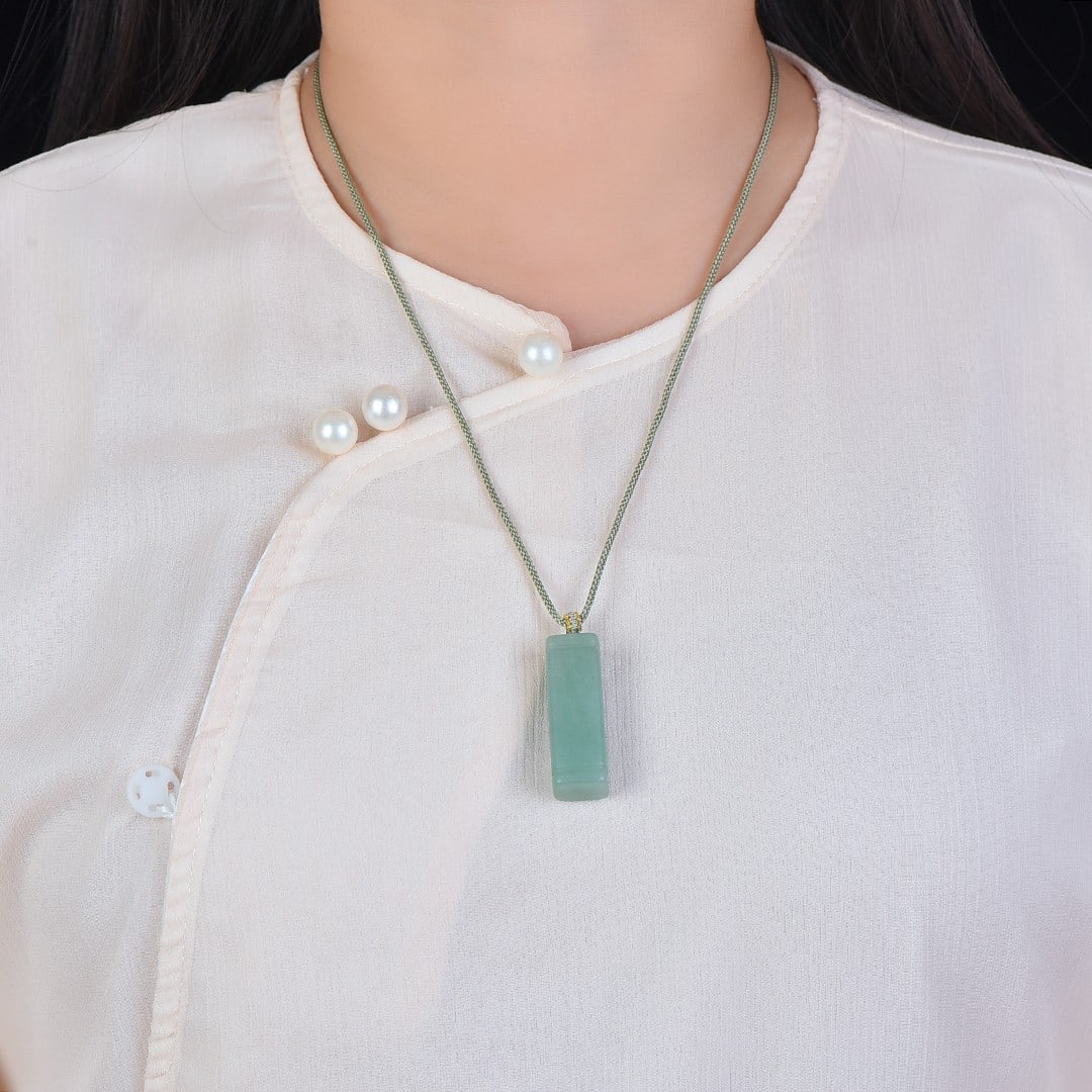 An Exquisite Greenish Jade Pendant: An Exquisite Greenish Jade Pendant,Size:0.5inx1.6in 青玉挂件