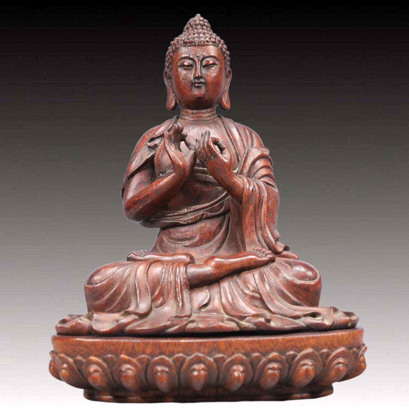 An Exquisite Eaglewood Sakyamuni Ornament: An Exquisite Eaglewood Sakyamuni Ornament,Qing Dynasty, China,Size:7.1inx5.1inx10.2in,Weight:500g 沉香木如来摆件,中国清代