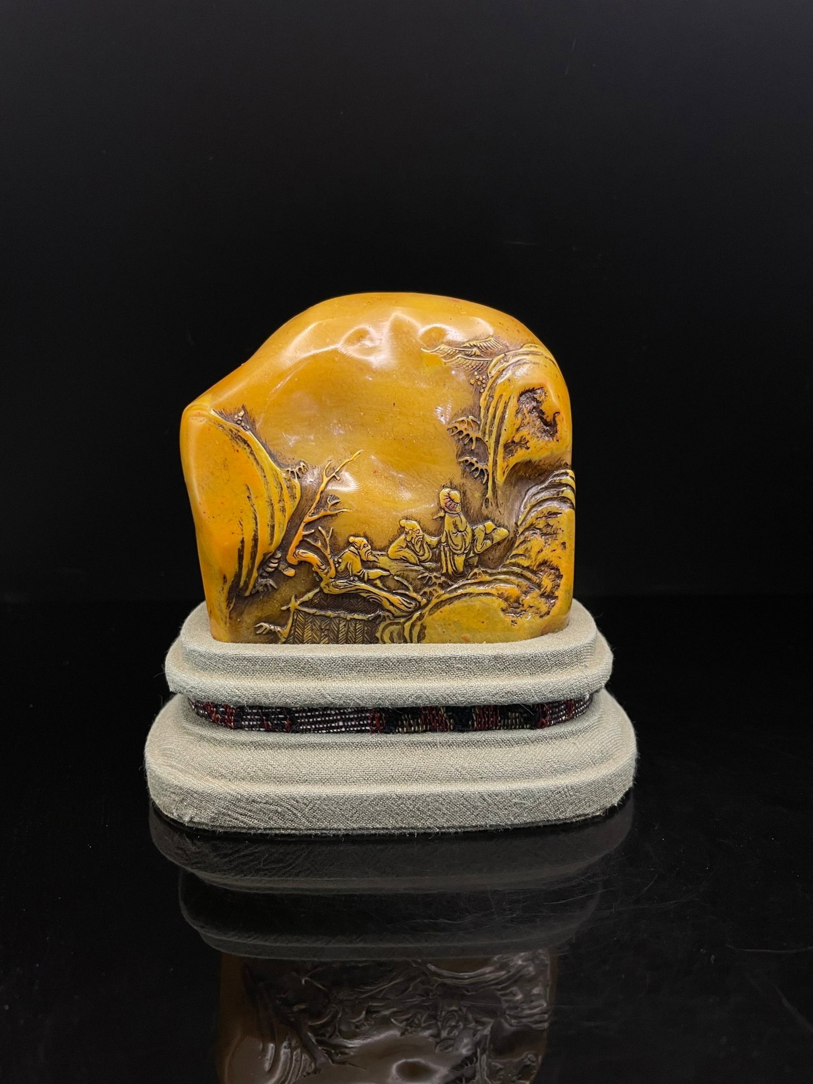An Exquisite Shoushan Stone Landscape and Figure Pattern Ornament,With Base: An Exquisite Shoushan Stone Landscape and Figure Pattern Ornament,With Base,Qing Dynasty,China,With Mark,Size:3.3inx1.6inx2.9in,Weight:428g