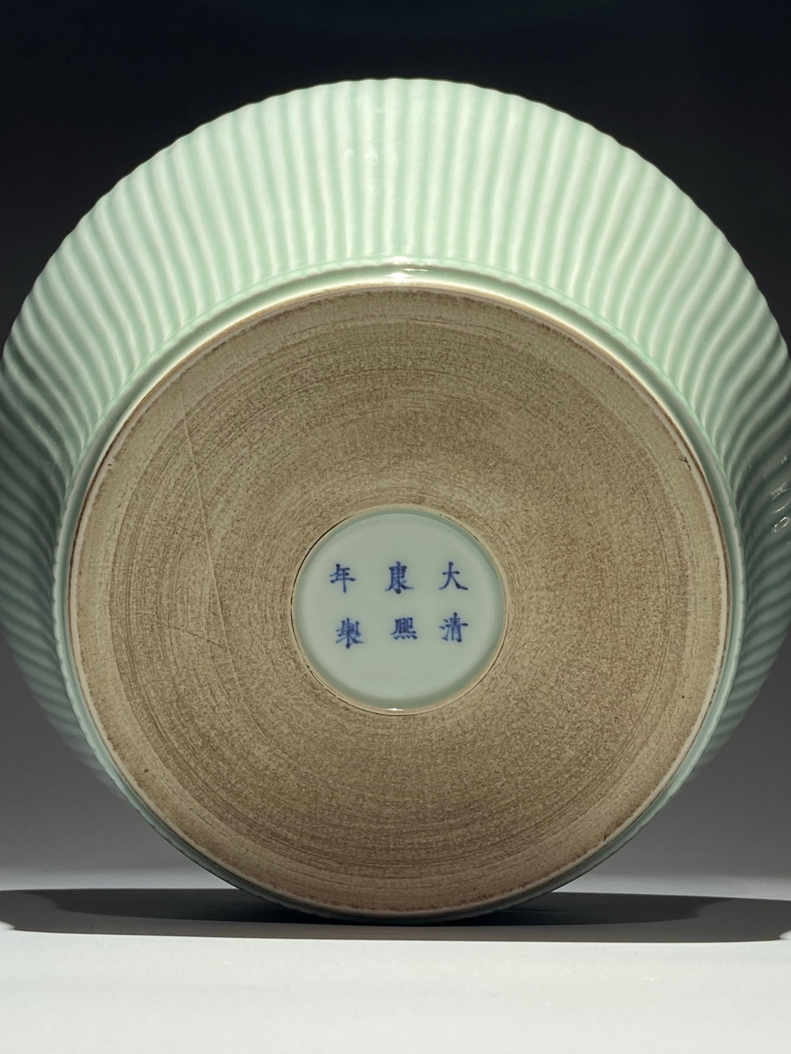 An Exquisite Celadon Glazed Jar - 6