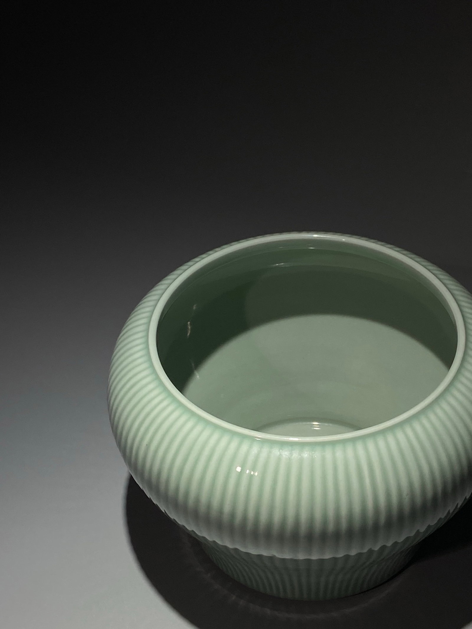 An Exquisite Celadon Glazed Jar - 8