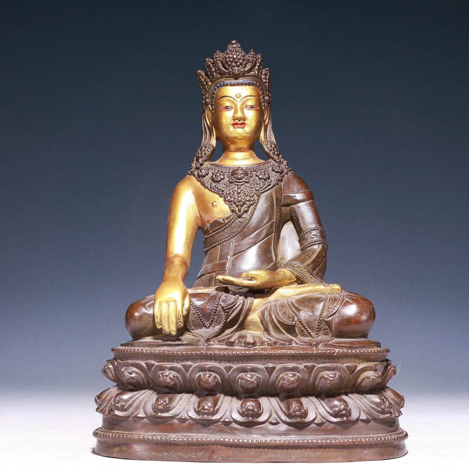 A Solemn Gilt Bronze Buddha Statue (1 of 9)