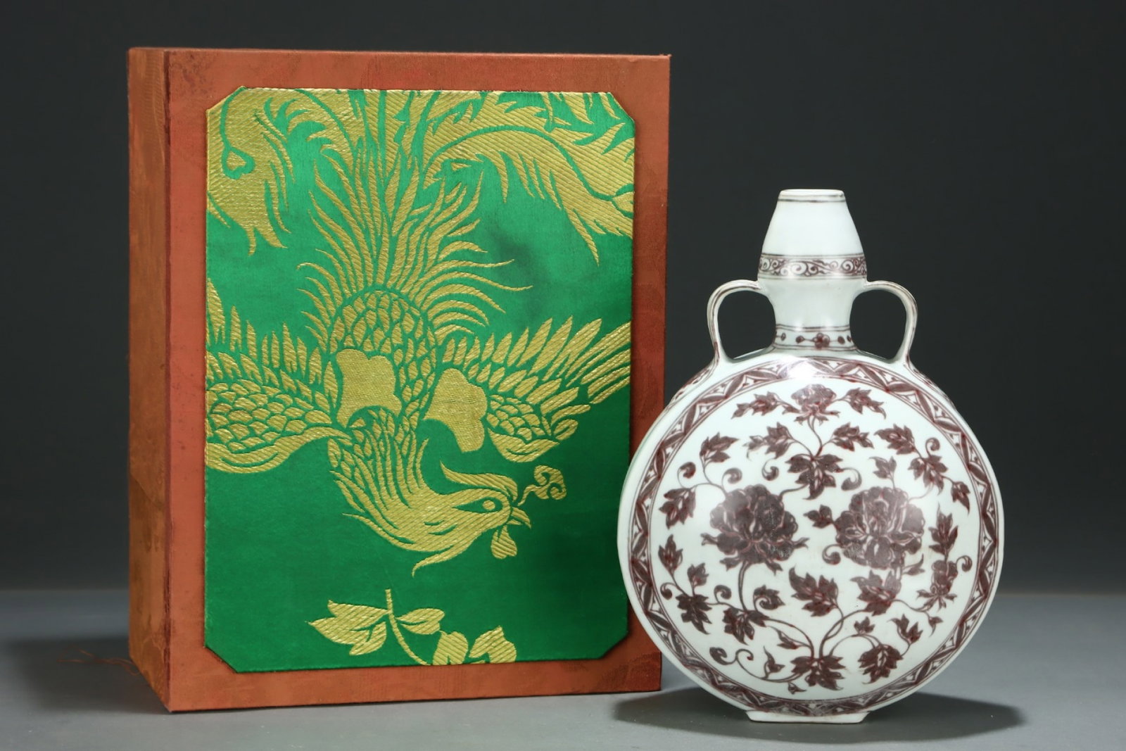 An Exquisite Underglaze-Red Flower Pattern Double-Ears Vase (1 of 8)