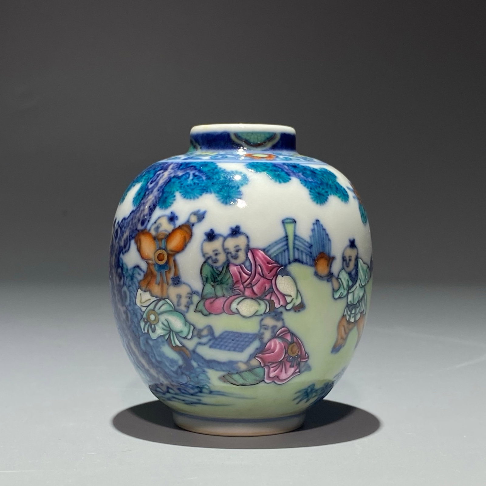 An Exquisite Doucai Figure Pattern Jar - 3