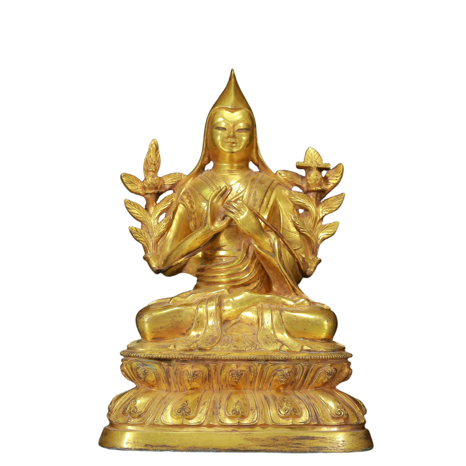 A Solemn Gilt Bronze Statue of Guru: A Solemn Gilt Bronze Statue of Guru,Qing Dynasty, China,Size:7.5inx5.1inx11.8in,Weight:4575g 铜鎏金上师像，清代