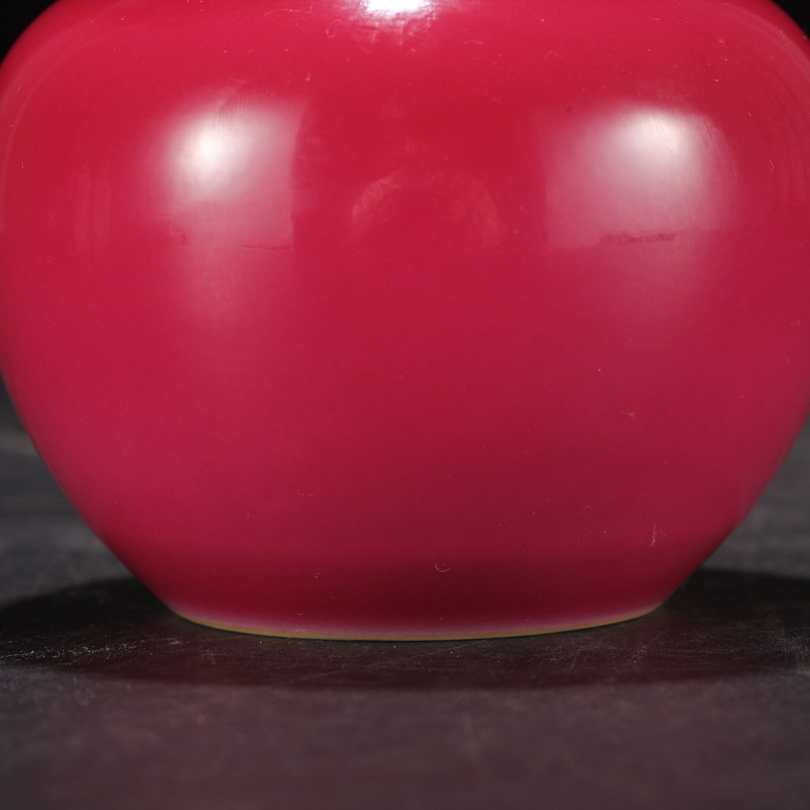 An Exquisite Ruby Red-Glazed Apple-Shaped Water Pot - 4