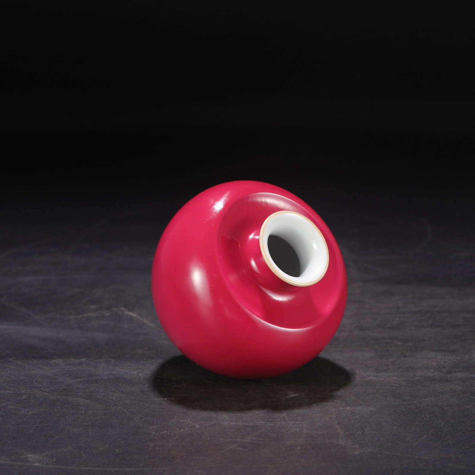 An Exquisite Ruby Red-Glazed Apple-Shaped Water Pot - 6
