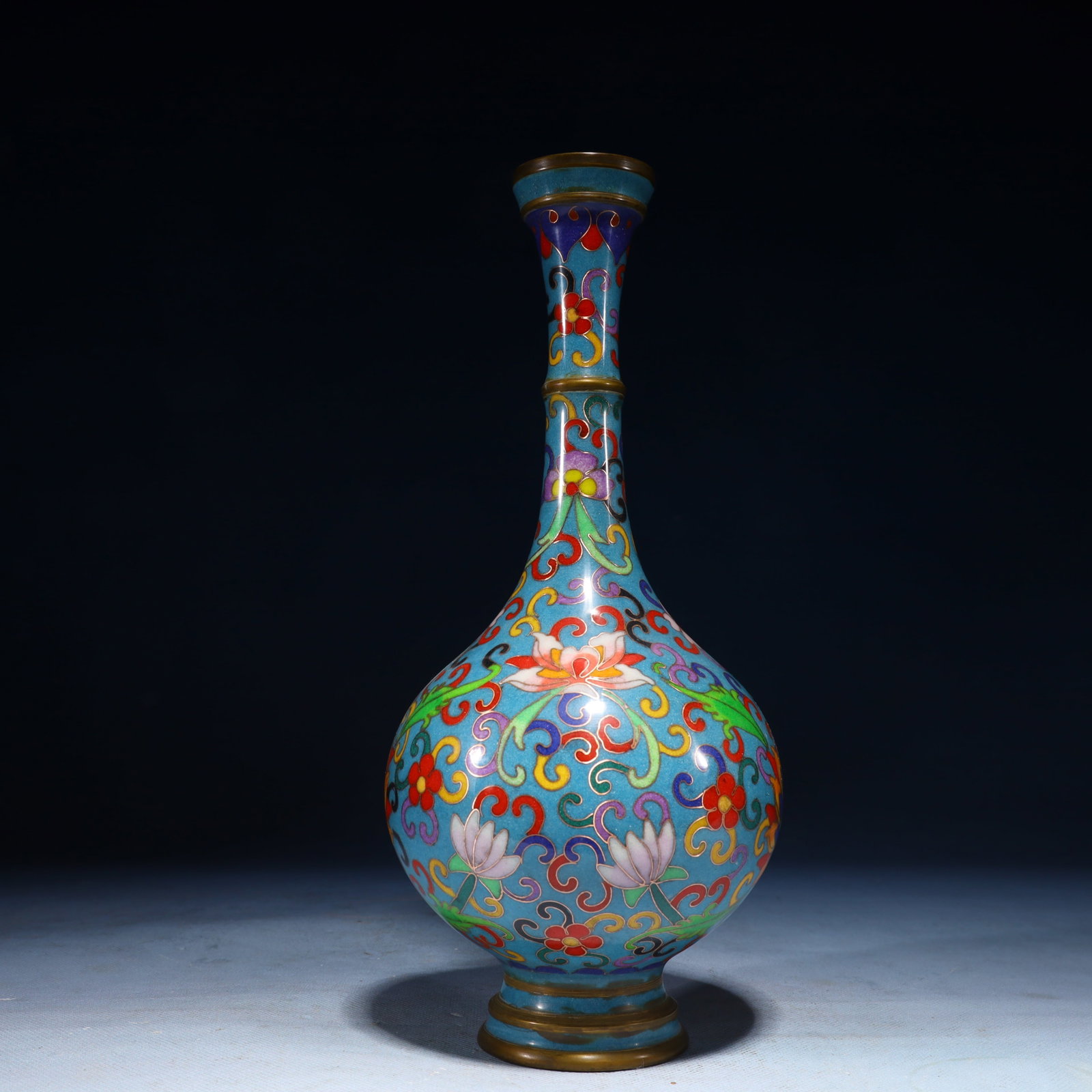 An Exquisite Cloisonne Lotus Pattern Vase - 2
