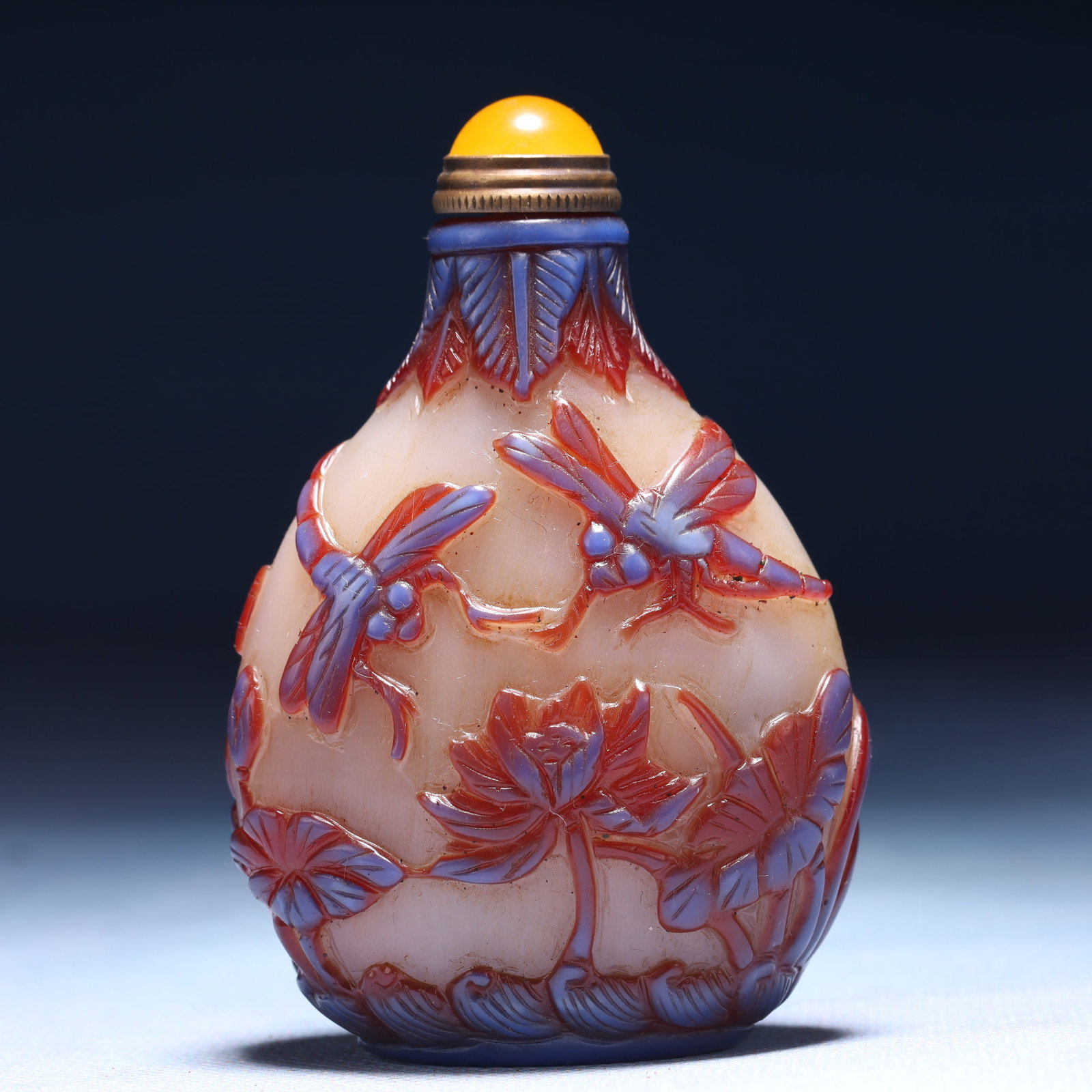 An Exquisite Glass Flower and Mandarin Duck Pattern Snuff Bottle: An Exquisite Glass Flower and Mandarin Duck Pattern Snuff Bottle,Qing Dynasty,China,Qianlong Four-character Mark,Size:2.4inx1.4inx3.1in,Weight:79g