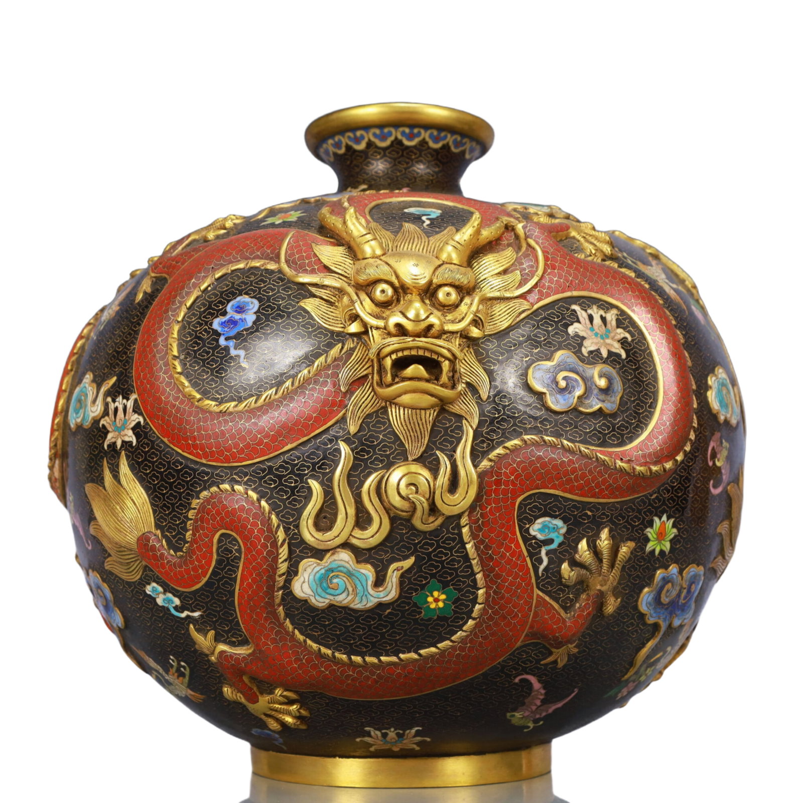 A Rare Cloisonne Dragon Pattern Vase (1 of 7)