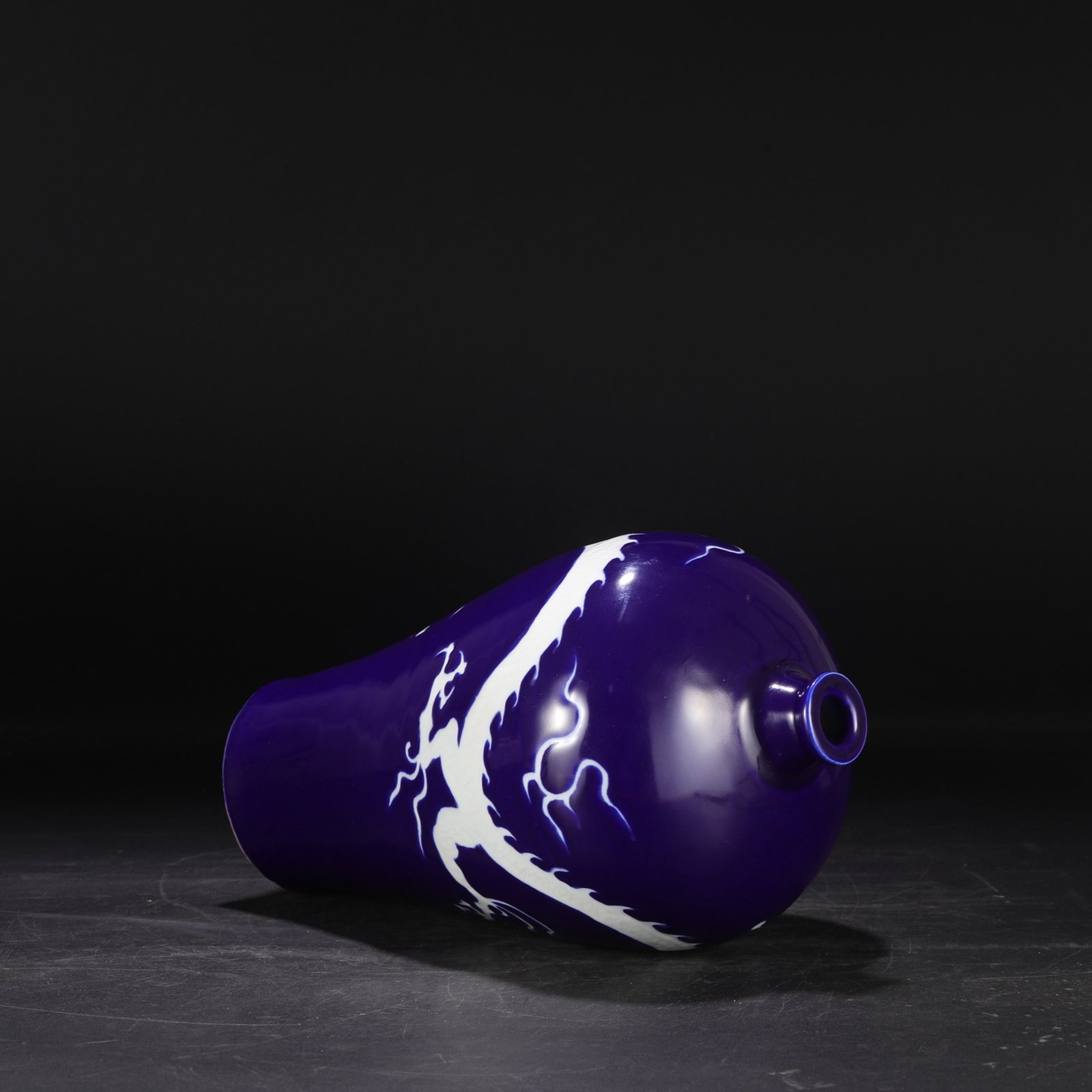 A Rare Ji Blue Glazed Dragon Pattern Bottle - 6