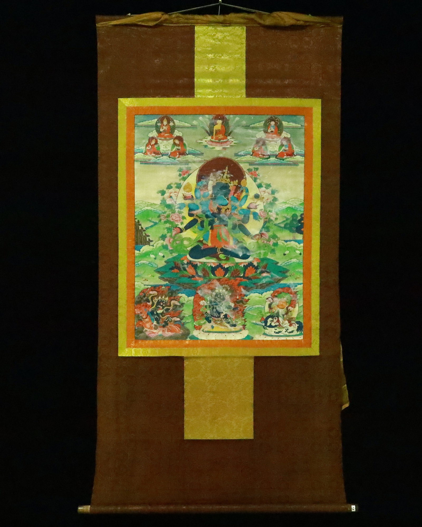 A Rare Brocade Painted Color Statue of Vajra Tangka: A Rare Brocade Painted Color Statue of Vajra Tangka,Qing Dynasty, China,Size:32.3inx66.1in 织锦彩绘金刚像唐卡,中国清代