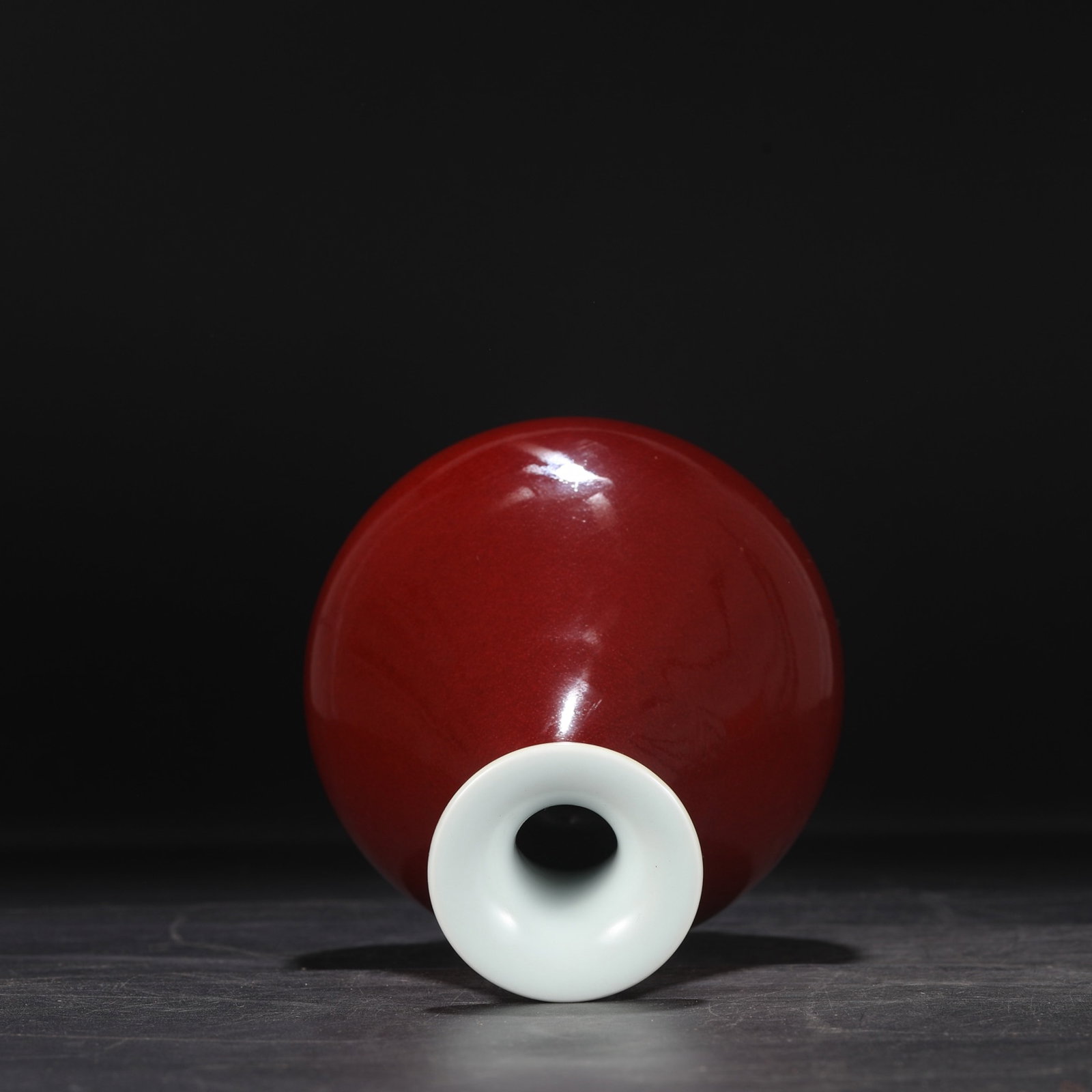 An Exquisite Ruby red-Glazed Vase - 5