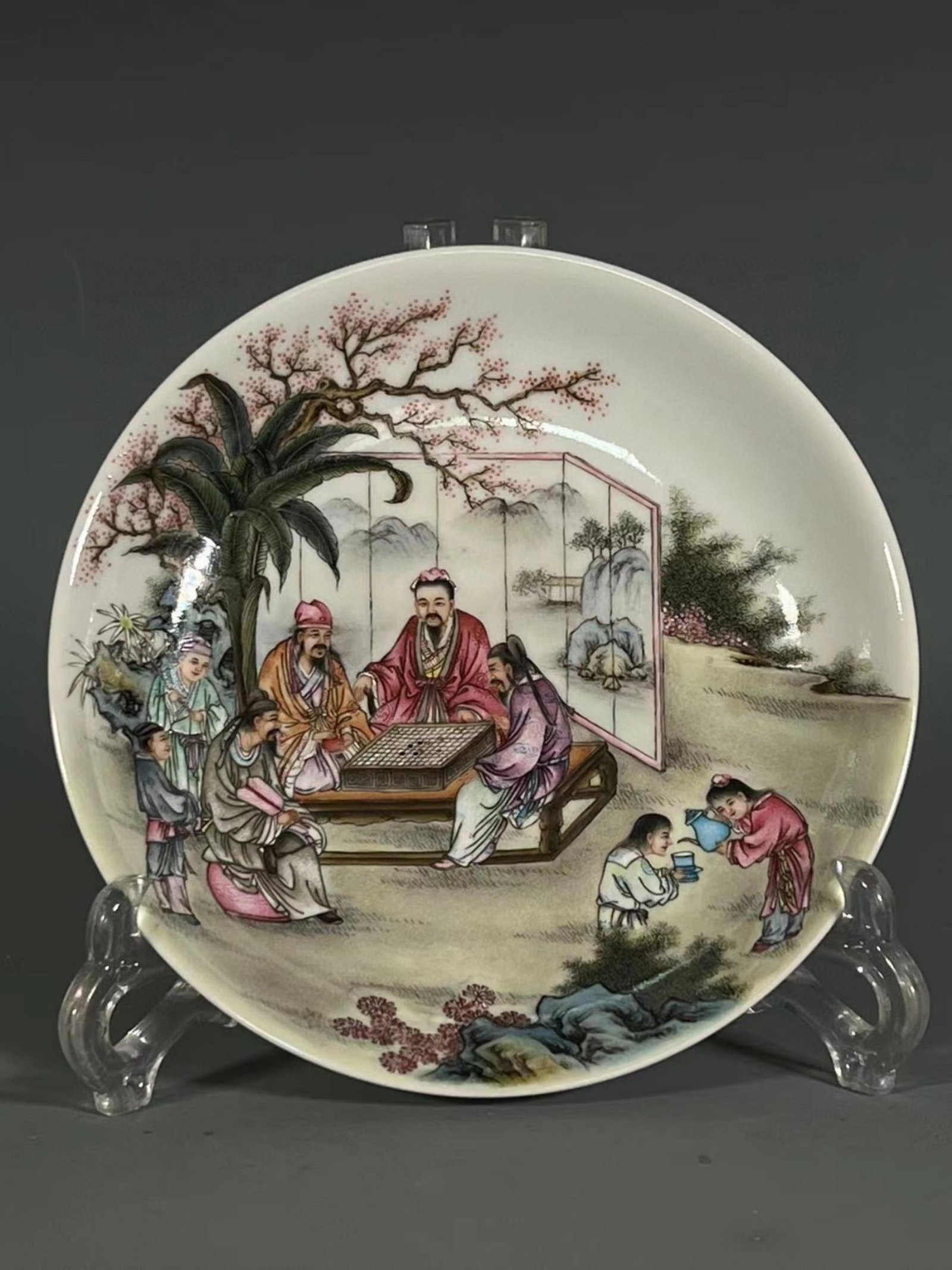 An Exquisite Famille-Rose Character and Story Pattern Plate: An Exquisite Famille-Rose Character and Story Pattern Plate,Qing Dynasty,China,Yongzheng Six-character Mark,Size:1.5inx7.2inx4.1in