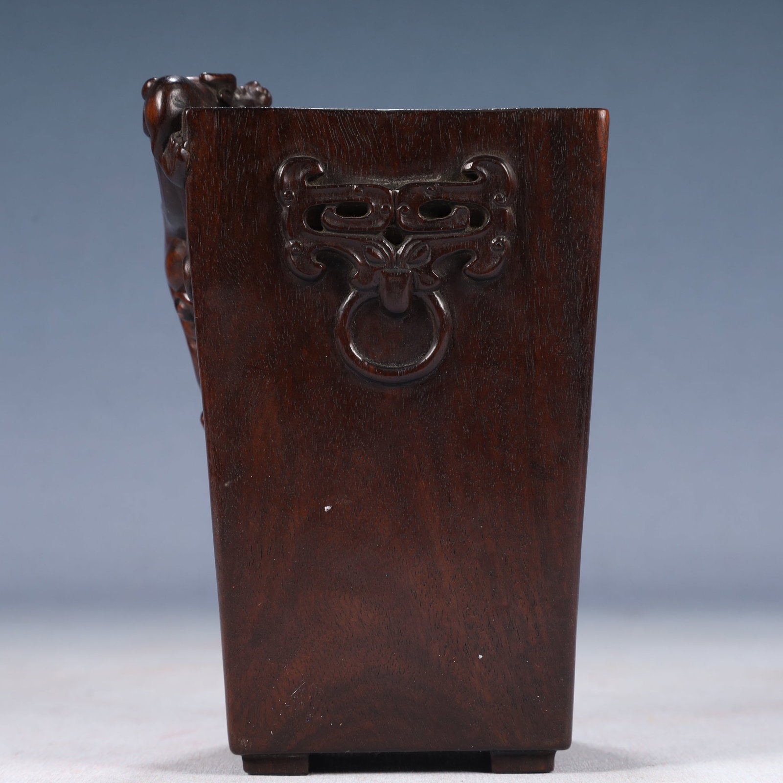 An Exquisite Zitanwood Chi-Dragon Pattern Beast-Ears Brush Pot: An Exquisite Zitanwood Chi-Dragon Pattern Beast-Ears Brush Pot,Qing Dynasty, China,Size:3.7inx5.5in,Weight:300g 紫檀木螭龙纹兽耳笔筒,中