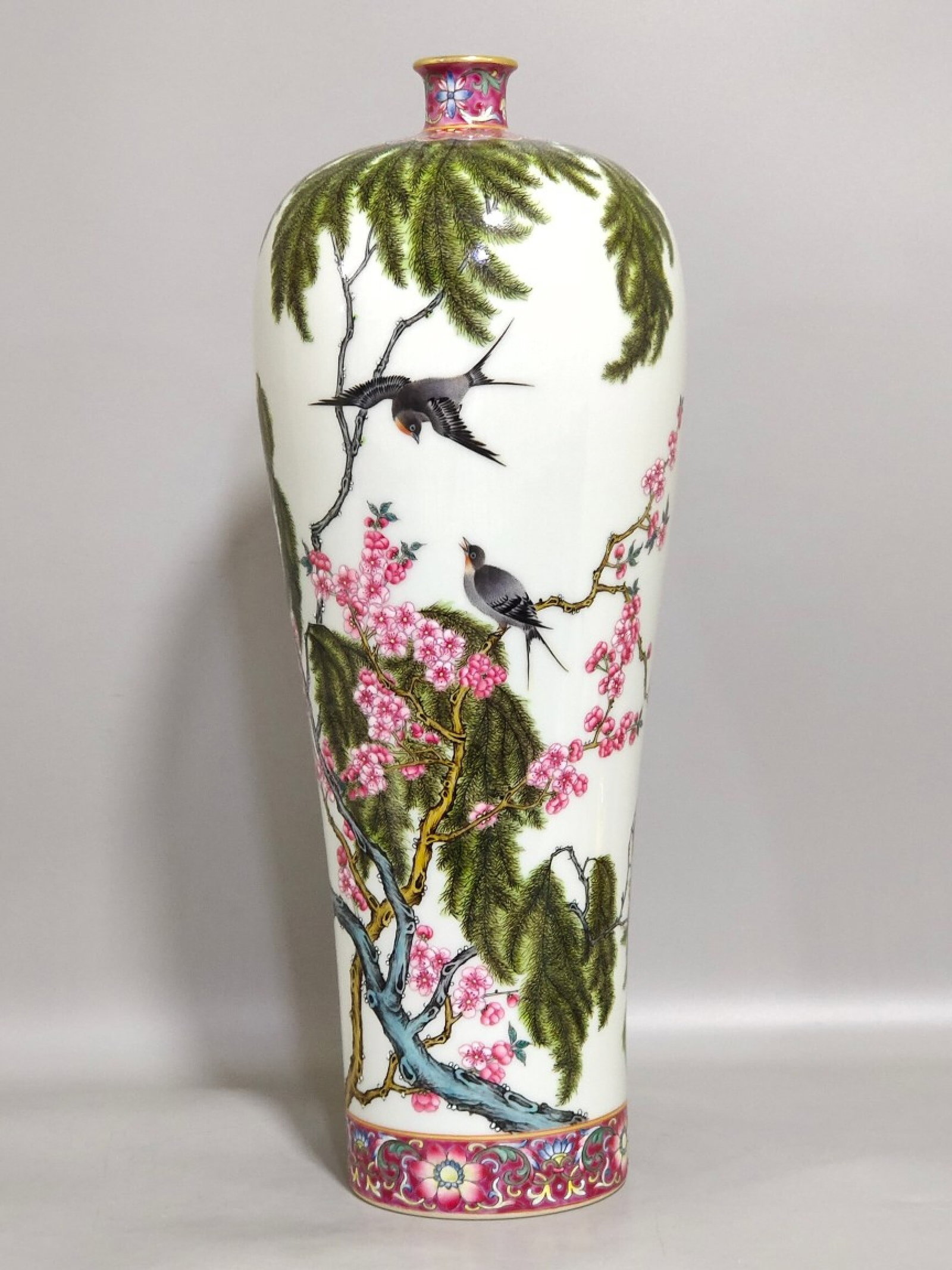 A Rare Famille-Rose Painted Gold Flower and Bird Pattern Vase,With Poem: A Rare Famille-Rose Painted Gold Flower and Bird Pattern Vase,With Poem,Qing Dynasty,China,Yongzheng Six-character Mark,Size:13.4inx5.1in 粉彩描金花鸟纹ல