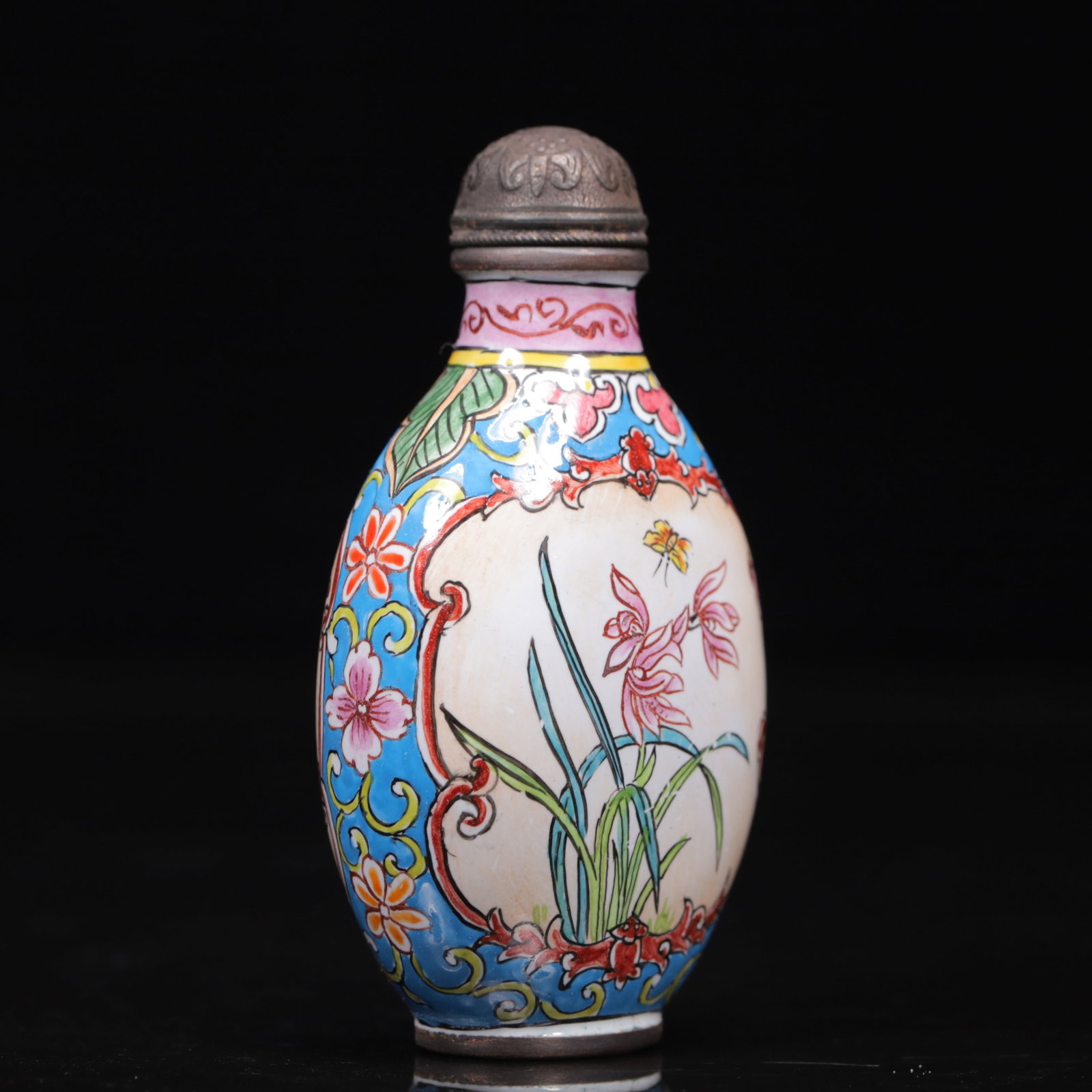 An Exquisite Painted Enamel Flower Pattern Snuff Bottle - 4