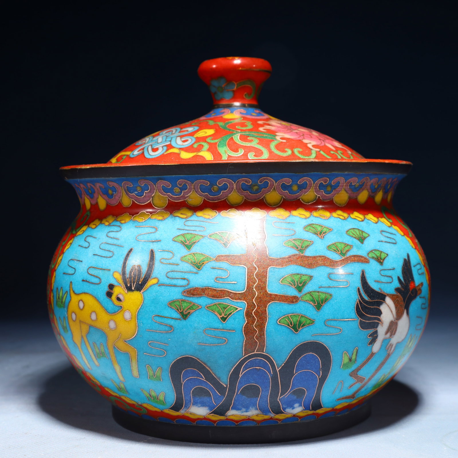 An Exquisite Cloisonne Crane Deer Pattern Jar with Cover: An Exquisite Cloisonne Crane Deer Pattern Jar with Cover,Qing Dynasty,China,Qianlong Four-character Mark,Size:6.3inx7.5inx7.5in,Weight:2300g