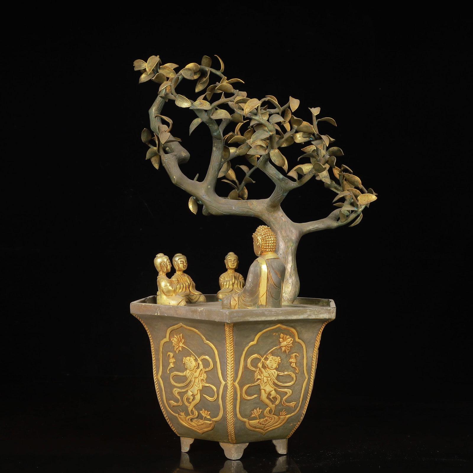 An Exquisite Gilt Silver Figure Pattern Bonsai,with Statue of Sakyamuni: An Exquisite Gilt Silver Figure Pattern Bonsai,with Statue of Sakyamuni,Tang Dynasty,China,Zhenguan Four-Character Mark,Size:6.9inx14.2in,Weight:2900g