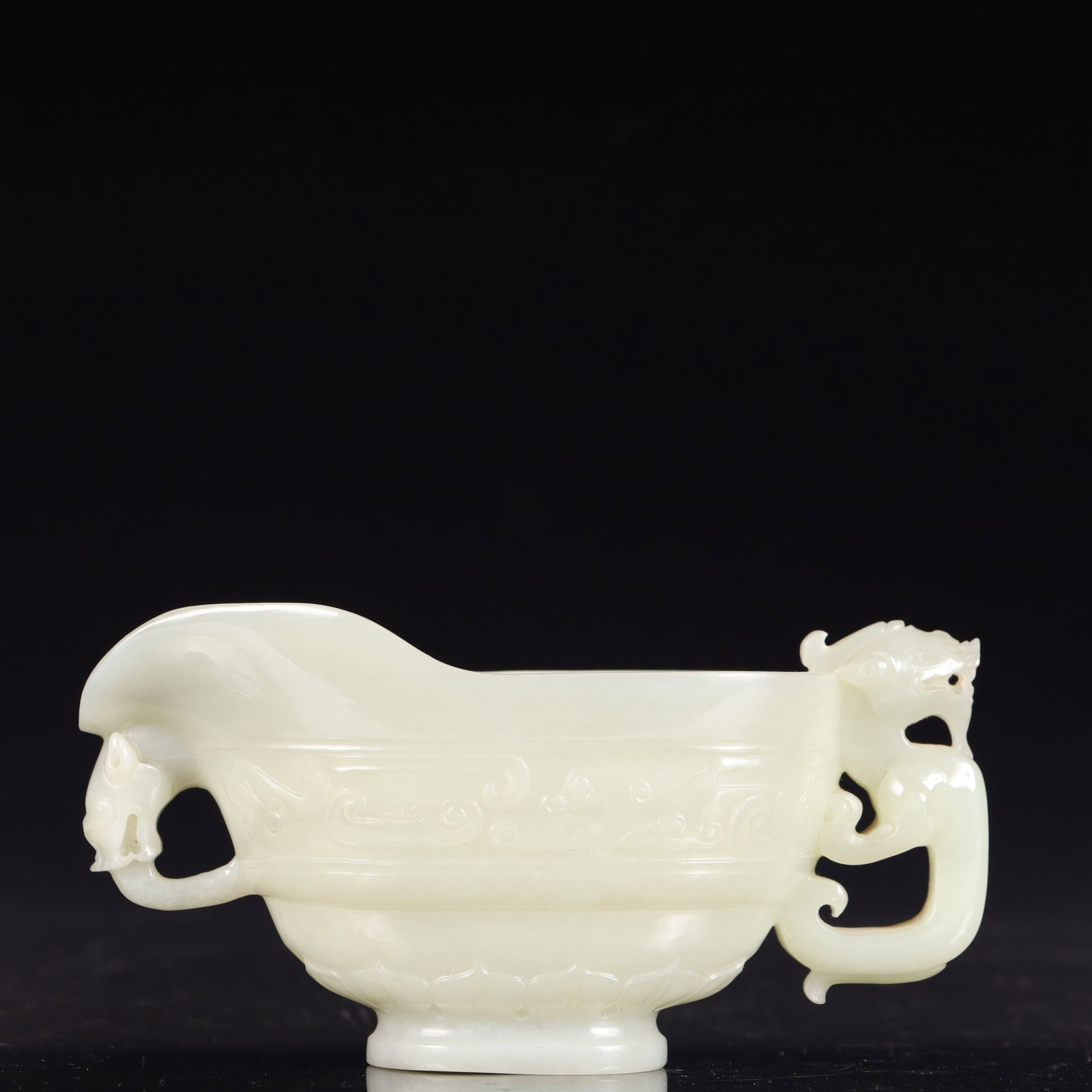 An Exquisite White Jade Dragon-Ears Cup: An Exquisite White Jade Dragon-Ears Cup,Qing Dynasty, China,Size:5.9inx2.6inx2.8in,Weight:250g 白玉龙耳杯,中国清代