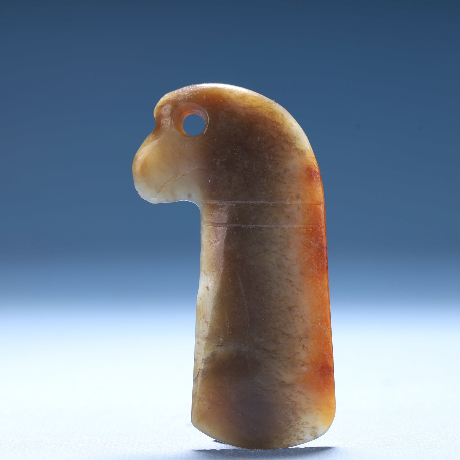 An Archaic Hongshan Culture Yellow Jade Beast Pendant: An Archaic Hongshan Culture Yellow Jade Beast Pendant,Ancient Time,China,Size:1.4inx2.3inx2.6in,Weight:22.2g 红山文化黄玉兽挂件,中国&#