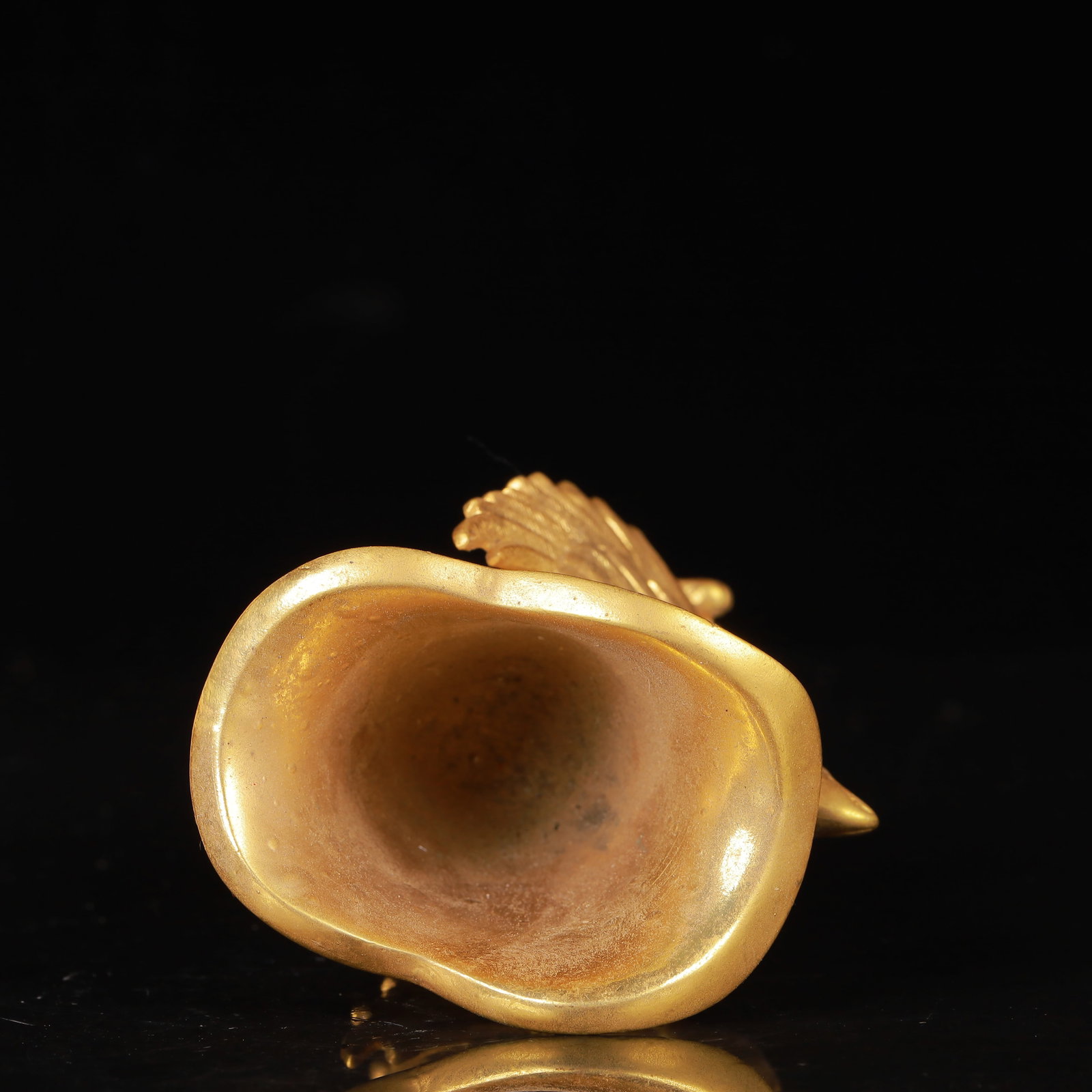 An Exquisite Gilt Bronze Dragon Pattern Phoenix Cup - 6