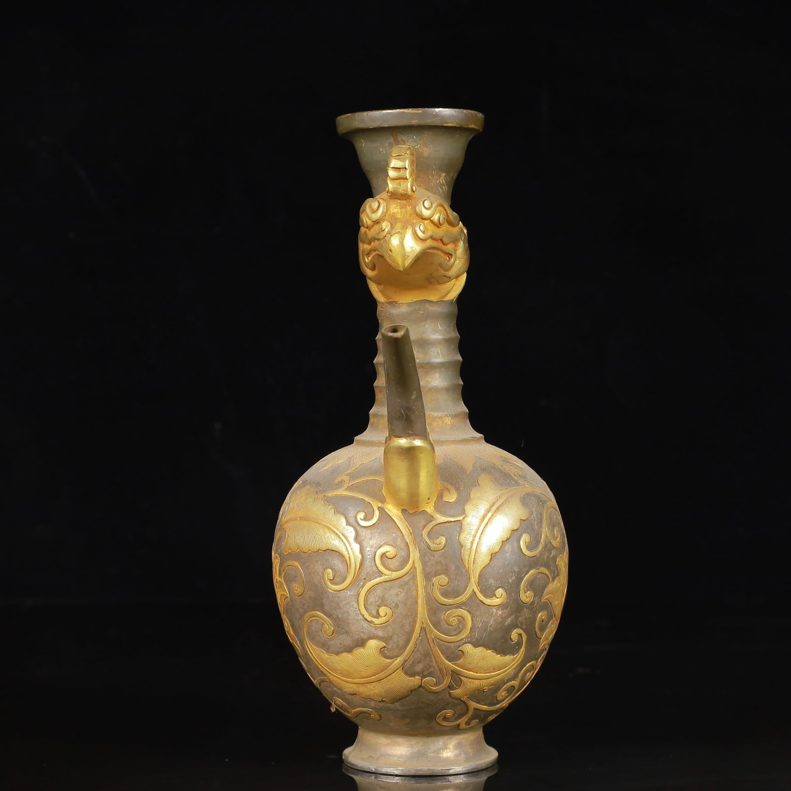 An Exquisite Gilt Silver Flower Pattern Ewer - 5