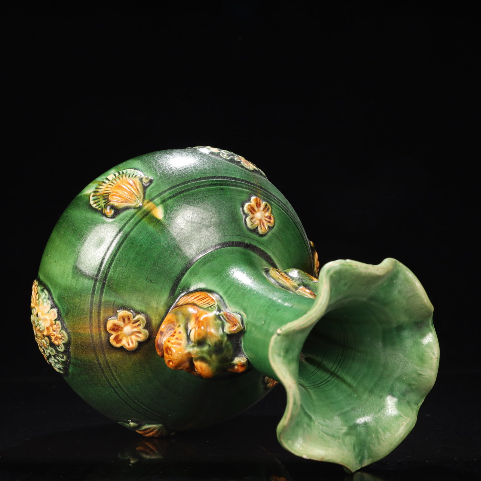 An Exquisite Tang Tri-Color Glazed Pottery Flower Pattern Beast-Ears Vase - 11