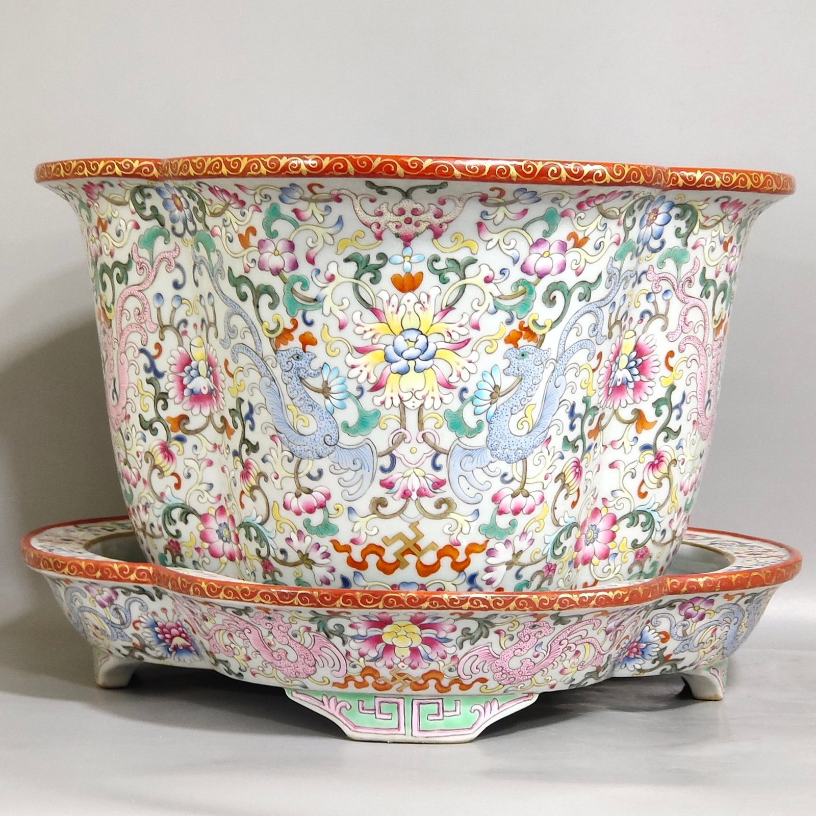 An Exquisite Famille-Rose Painted Gold Lotus and Dragon Pattern four legs Basin,With Base: An Exquisite Famille-Rose Painted Gold Lotus and Dragon Pattern four legs Basin,With Base,Qing Dynasty,China,Qianlong Six-character Mark,Size:7.3inx10.7in