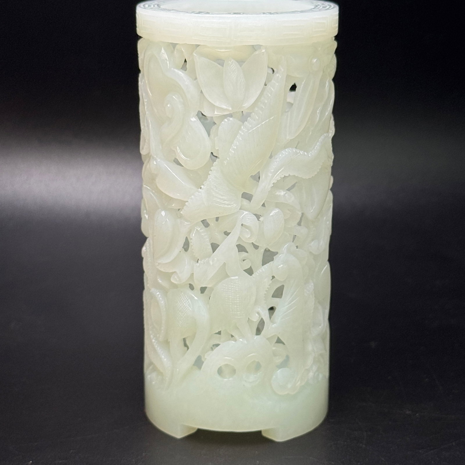 An Exquisite White Jade Hollow Deer and Crane Pattern Tripod Brush Pot: An Exquisite White Jade Hollow Deer and Crane Pattern Tripod Brush Pot,Qing Dynasty,China,Size:2.1inx4.6in,Weight:228g 白玉镂空鹿鹤纹三足笔&