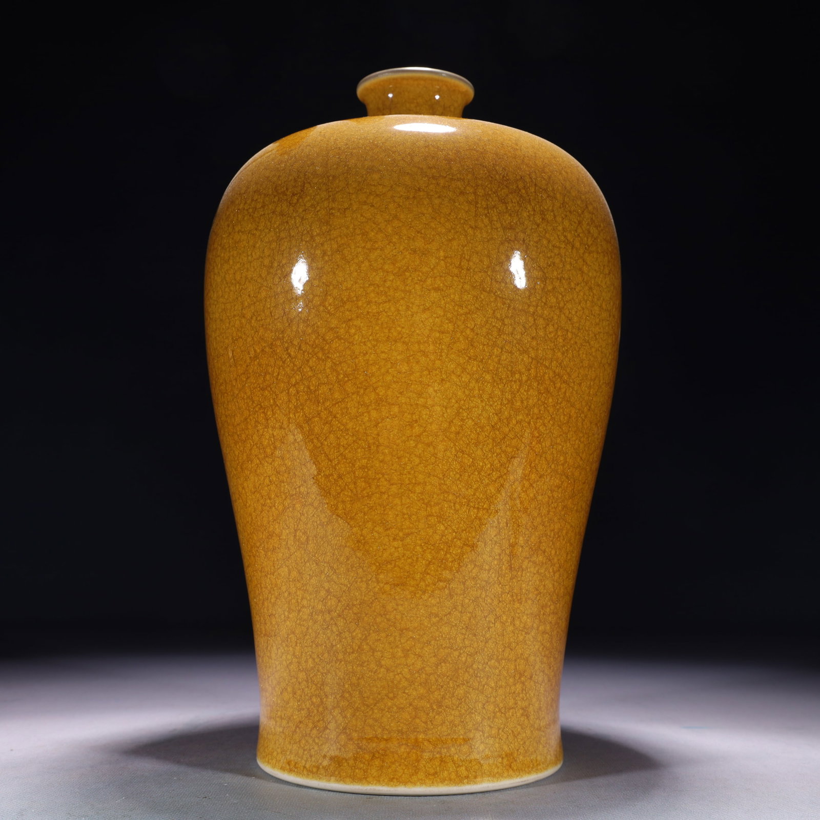 An Exquisite Yellow Glazed Vase - 4