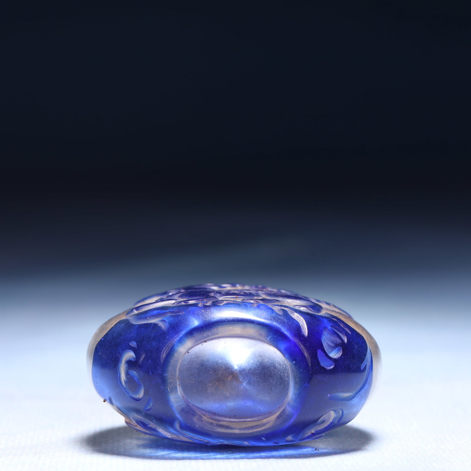 An Exquisite Glass Auspicious Beast Pattern Snuff Bottle - 7
