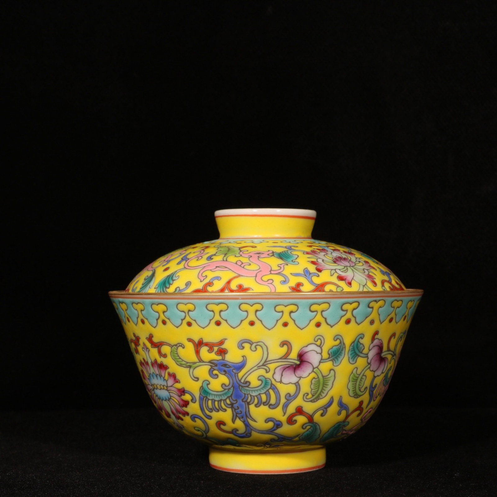 An Exquisite Enamel Painted Gold Flower and Phoenix Pattern Bowl with Cover: An Exquisite Enamel Painted Gold Flower and Phoenix Pattern Bowl with Cover,Qing Dynasty,China,Yongzheng Four-character Mark,Size:3.5inx4.3in 珐琅彩描金花卉&#